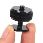 Univerzalni metalni adapter za hot shoe kamere ¼ inčnim navojem za stativ